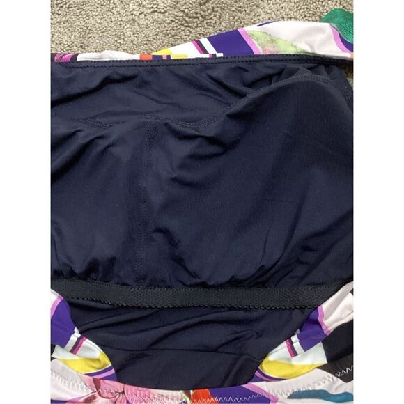 NEW. Trina Turk floral swimsuit. Size 6. Retails $169 NWOT - Picture 9 of 10